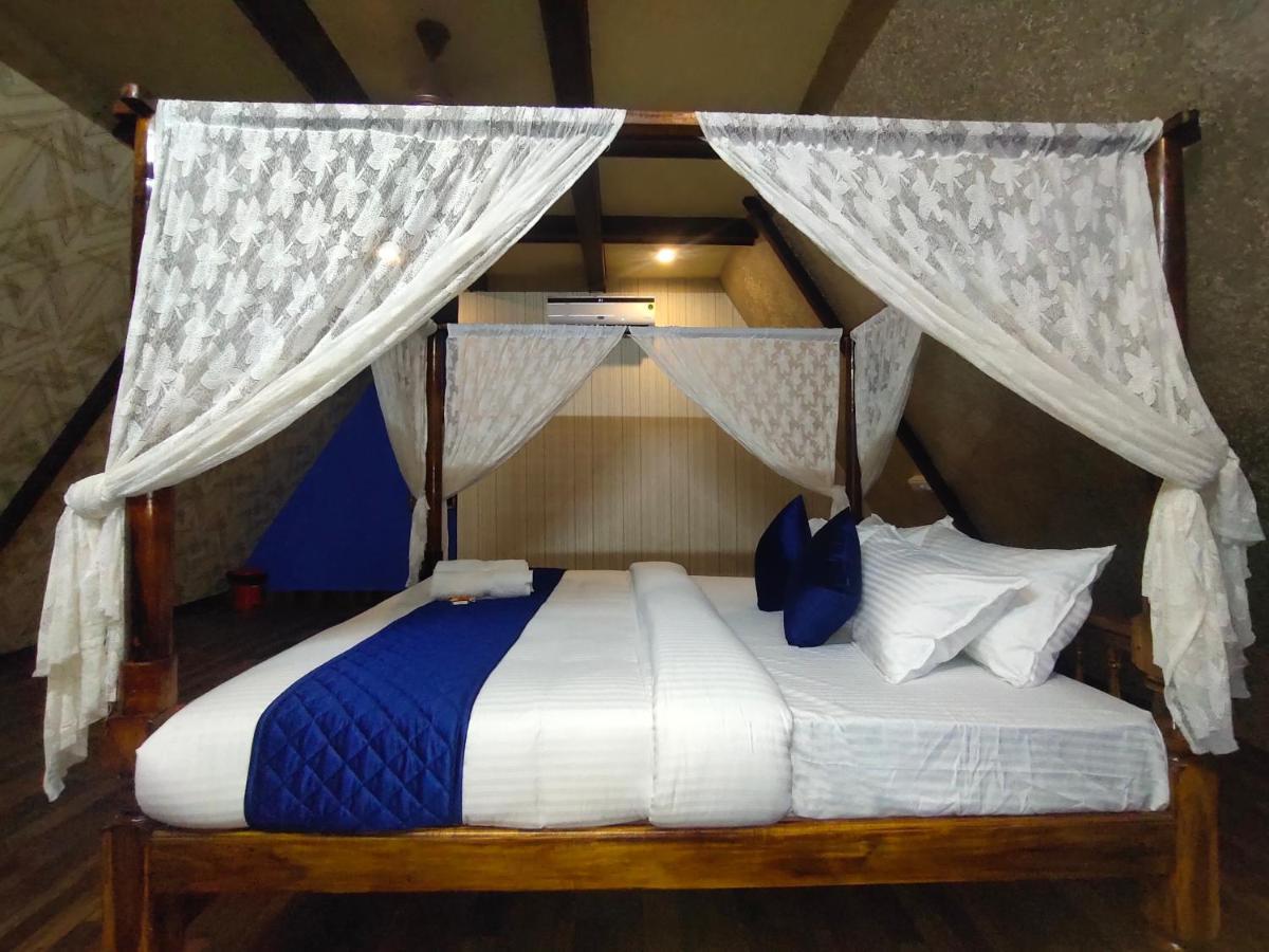 Pv Cottages - Serenity Beach Пондичерри Экстерьер фото
