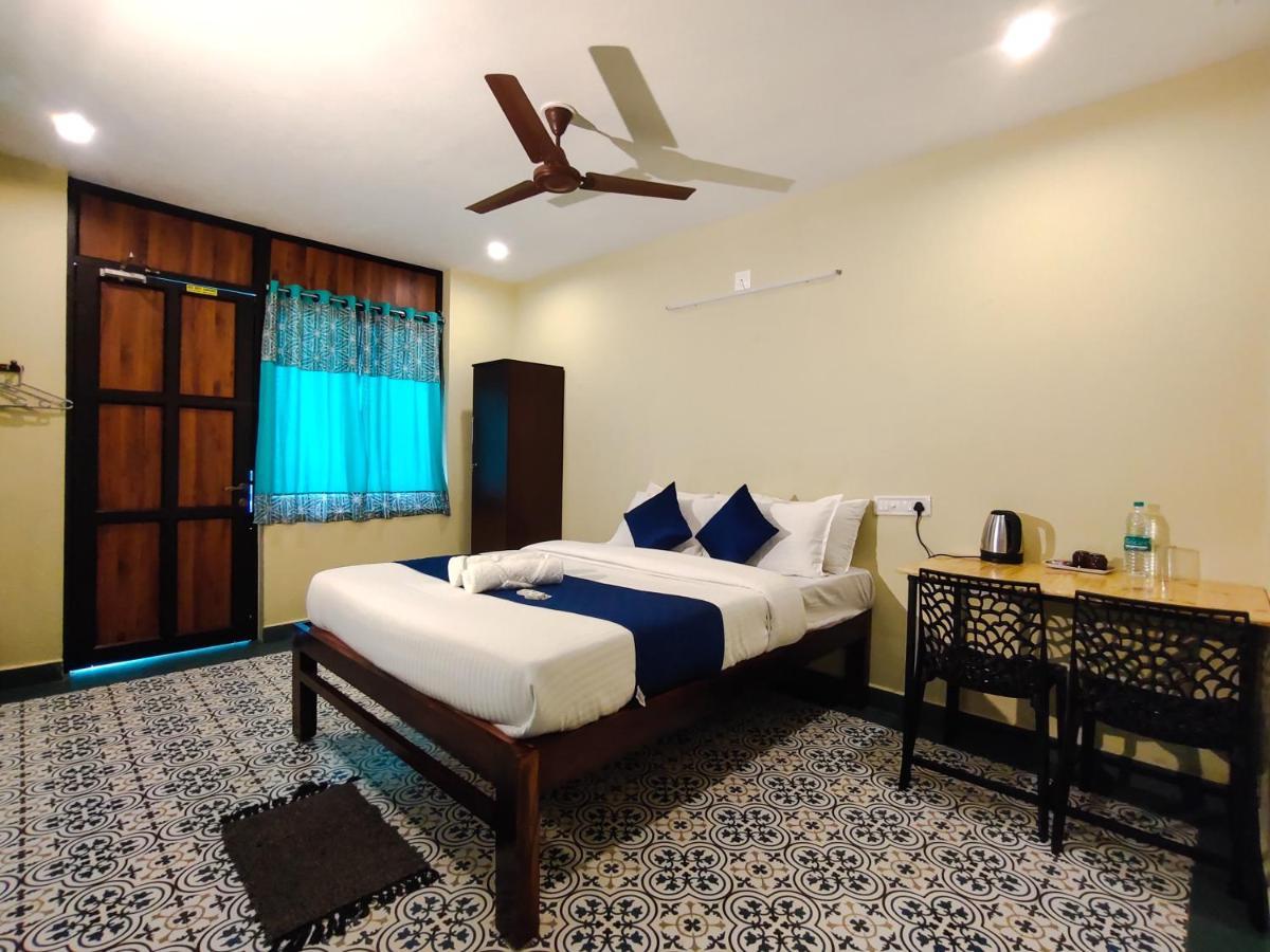 Pv Cottages - Serenity Beach Пондичерри Экстерьер фото