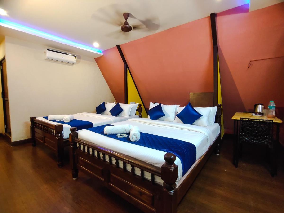Pv Cottages - Serenity Beach Пондичерри Экстерьер фото