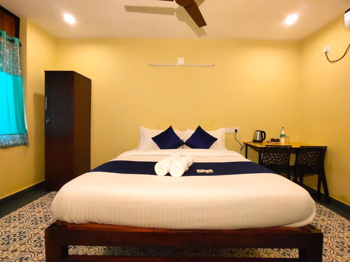 Pv Cottages - Serenity Beach Пондичерри Экстерьер фото