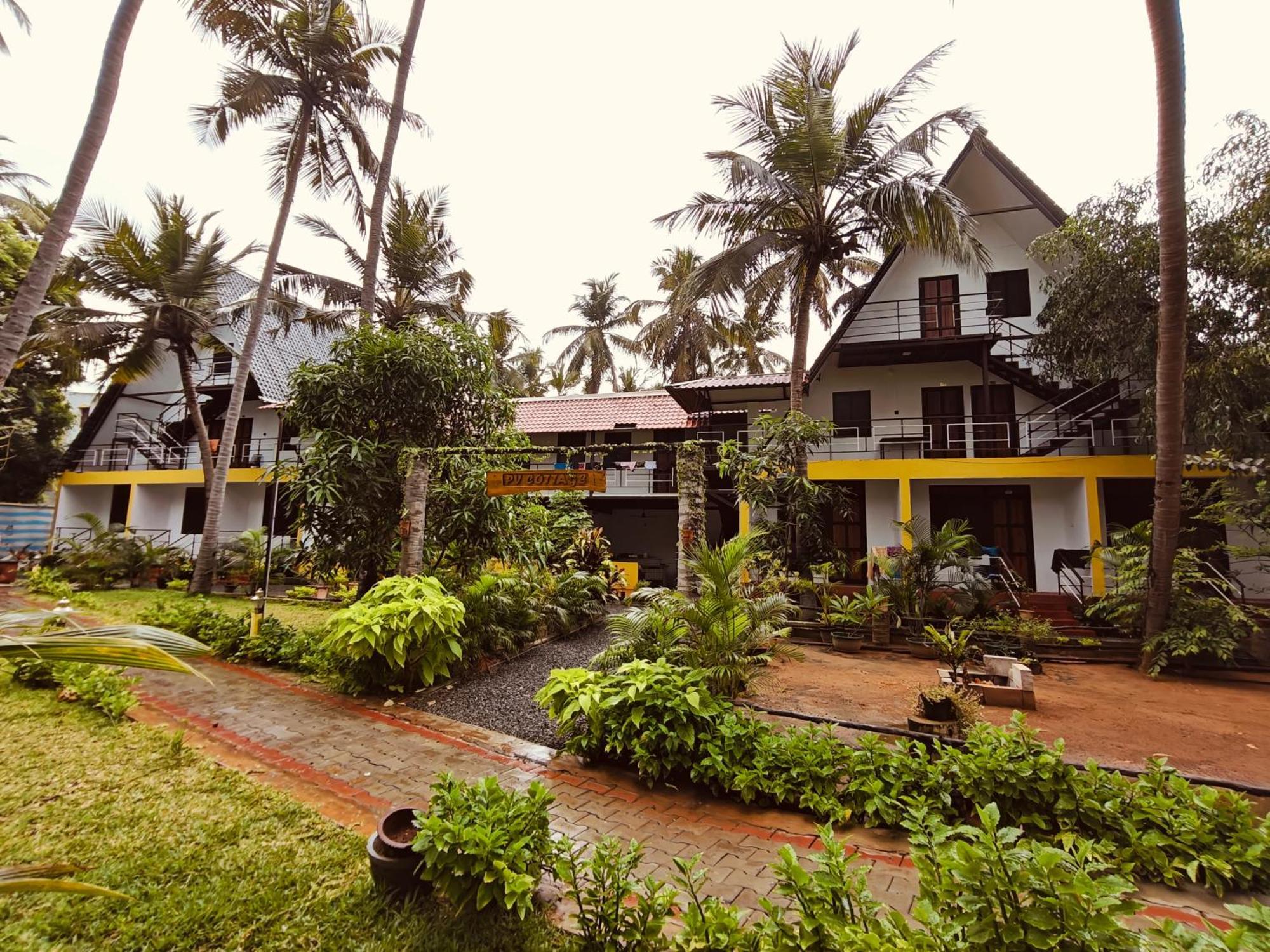 Pv Cottages - Serenity Beach Пондичерри Экстерьер фото