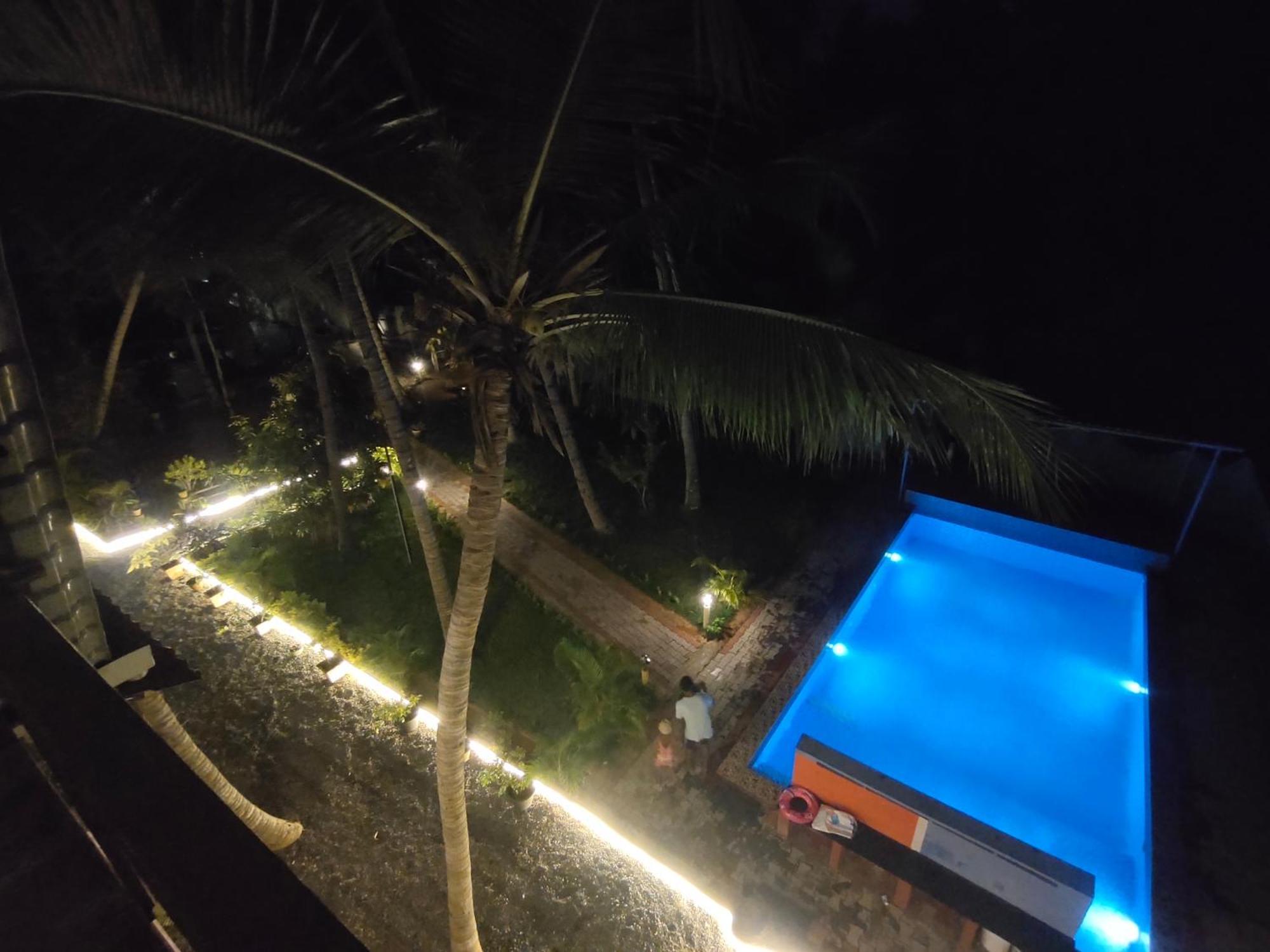Pv Cottages - Serenity Beach Пондичерри Экстерьер фото